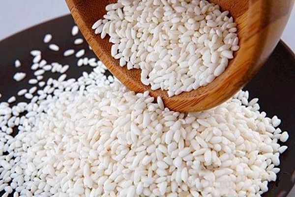 怎么用糯米做饭团(糯米饭团做法)