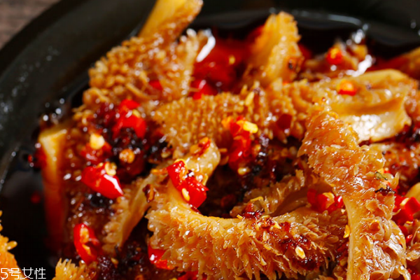 煮牛肚的正确方法,水煮牛肚的做法窍门 煮牛肚的正确方法,水煮牛肚的做法窍门