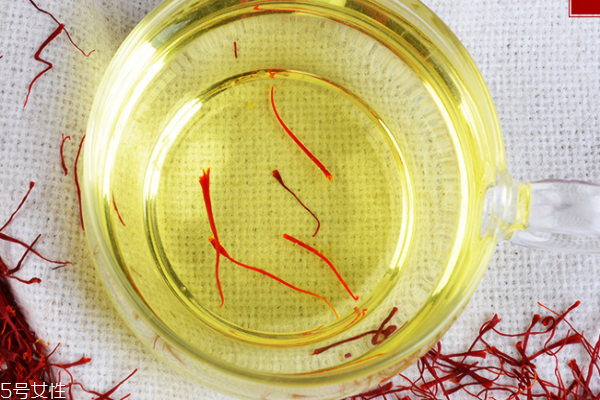 藏红花怎么吃效果最好多少钱一克,藏红花怎么吃最好 藏红花怎么吃效果最好多少钱一克,藏红花怎么吃最好