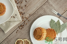 隔离霜取代粉底(隔离霜可以代替粉底吗) 隔离霜取代粉底(隔离霜可以代替粉底吗)