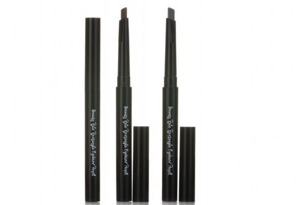 化妆和防晒的正确步骤(防晒在化妆的哪一个步骤) 化妆和防晒的正确步骤(防晒在化妆的哪一个步骤)