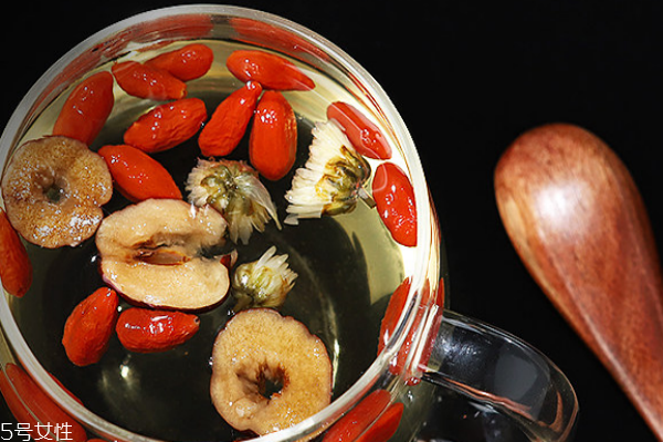 枸杞放久了发粘了怎么办,枸杞子如果发粘了怎么办 枸杞放久了发粘了怎么办,枸杞子如果发粘了怎么办