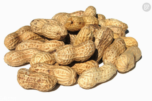 什么人不适合吃花生油,大量吃生花生会怎样 什么人不适合吃花生油,大量吃生花生会怎样