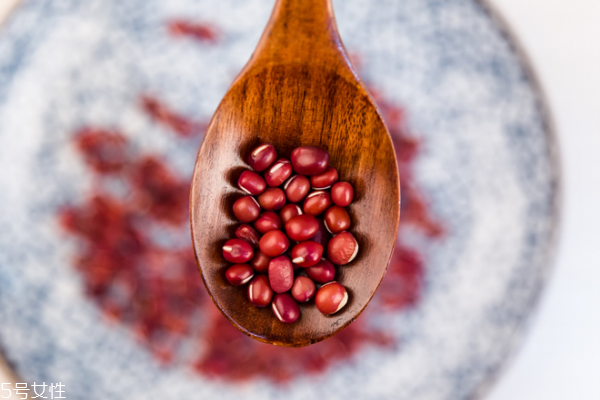 红豆为什么可以不泡水直接煮?,红豆不泡水的话可以煮熟吗