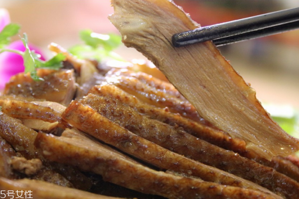 鹅肉好吃吗 有奇怪的味道吗,怎样做鹅肉最好吃