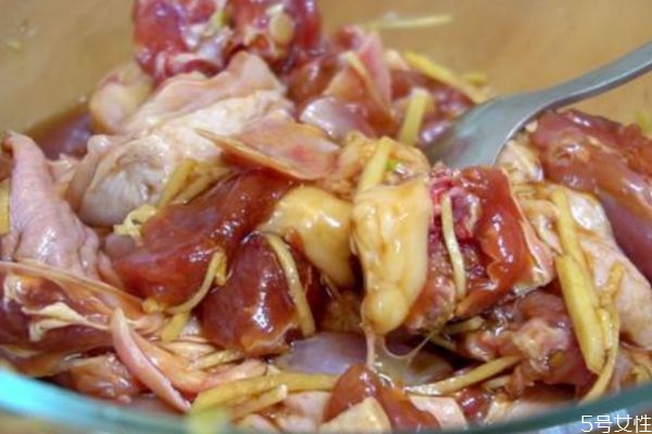 鸭肉什么人群不适宜吃,鸭肉适合什么人吃