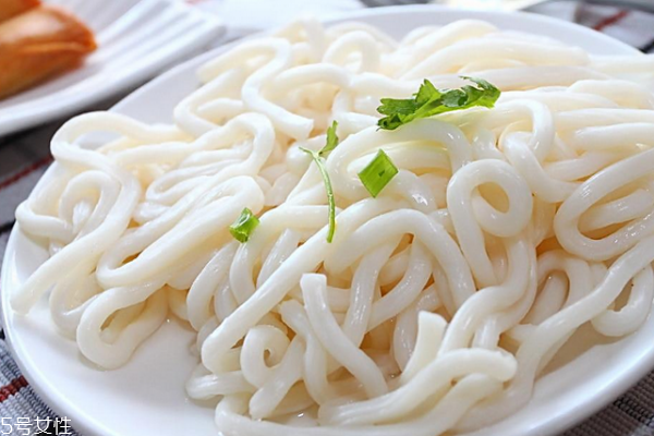 啥是乌冬面,乌冬面是什么东西