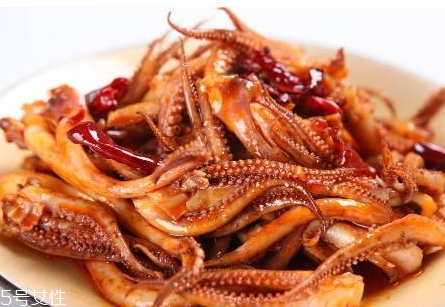 新鲜鱿鱼怎么清洗,鱿鱼清洗