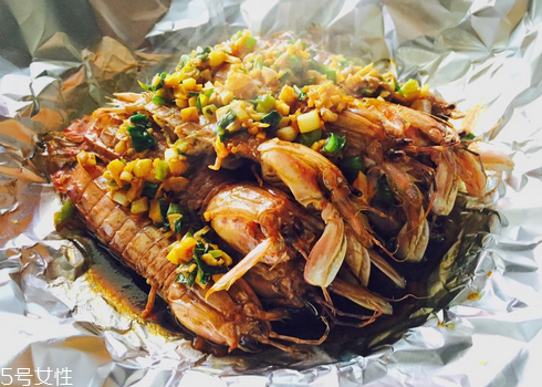 皮皮虾怎么剥最简单,皮皮虾怎么剥壳