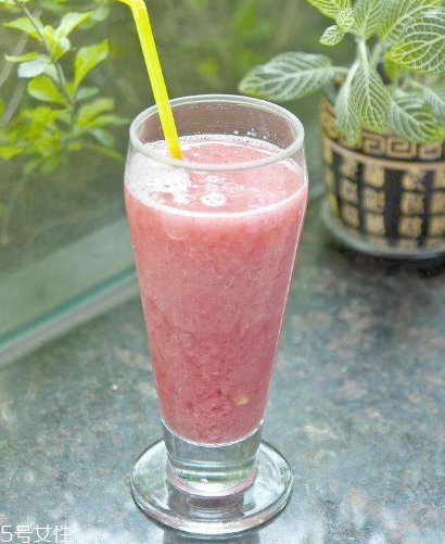 冬天喝西瓜汁有什么好处,西瓜汁有什么好处