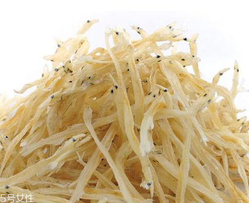 银鱼的营养功效,银鱼的营养功效及副作用