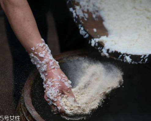 米酒怎么做的视频教程,米酒怎么做下奶快