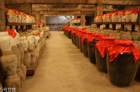 黄酒可以加水煮吗?,煮黄酒需要煮开吗