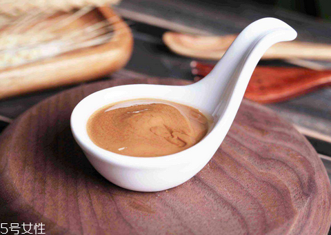 芝麻酱有什么功效,芝麻酱的吃法的功效和作用