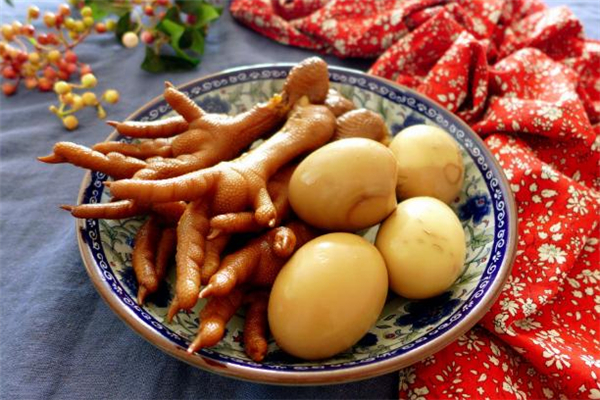 卤鸡爪的做法(卤鸡爪的做法及配料)