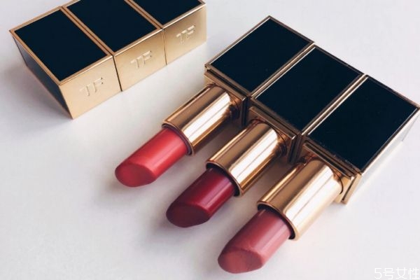 夏天一天洗几次脸比较好呢(冬天一天洗几次脸最好)