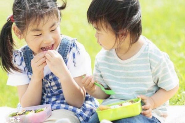 美甲图片2019新款式,美甲图片新年款式 美甲图片2019新款式,美甲图片新年款式