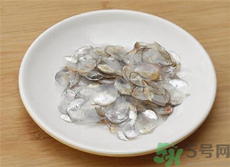 鱼鳞的洗涤(鱼鳞怎么洗才算洗干净)