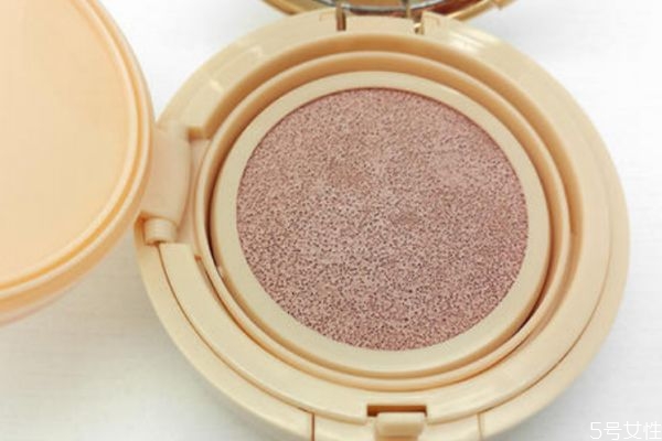 烟酰胺可以白天用吗(传明酸烟酰胺可以白天用吗) 烟酰胺可以白天用吗(传明酸烟酰胺可以白天用吗)