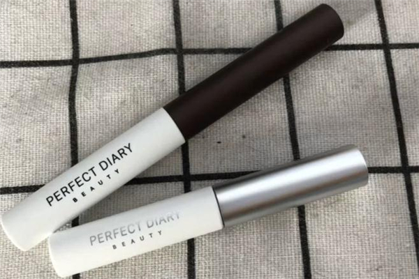 去角质的顺序方法(去角质的正确顺序) 去角质的顺序方法(去角质的正确顺序)