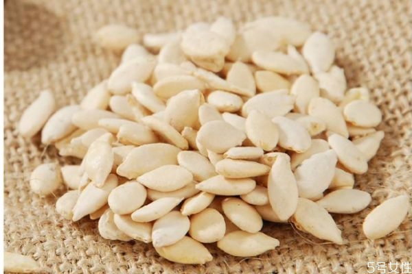 吃冬瓜子有什么注意的呢(冬天吃瓜子好吗)