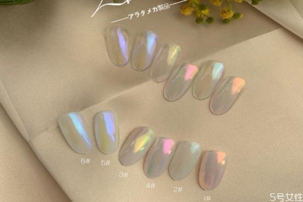 水晶甲和光疗甲的区别,水晶甲跟光疗甲的区别