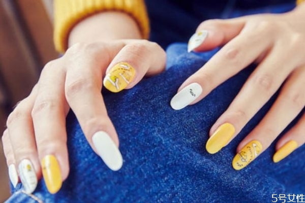 甲油胶不上封层会怎样,甲油胶不用底胶和封层可以吗