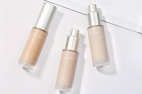 科颜氏淡斑精华不适合什么肤质(科颜氏美白淡斑精华适合什么肤质)