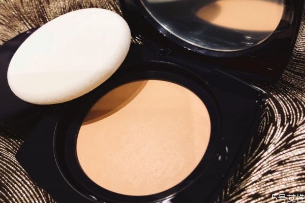 希芸慕斯粉饼是干粉吗,希芸粉饼和慕斯粉饼的区别 希芸慕斯粉饼是干粉吗,希芸粉饼和慕斯粉饼的区别