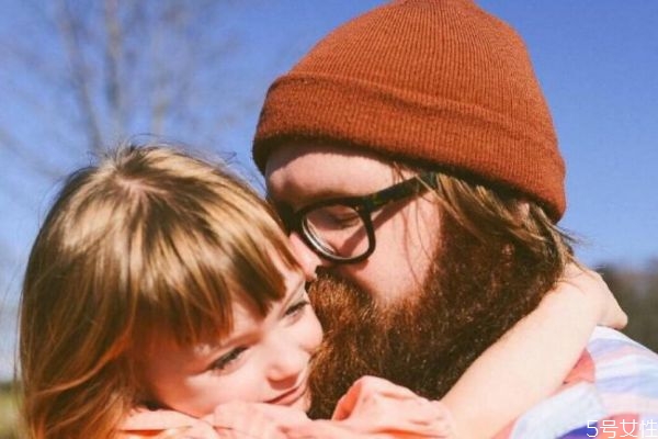 龙凤胎怎么取名字好呢(龙凤胎怎么取名字好听)