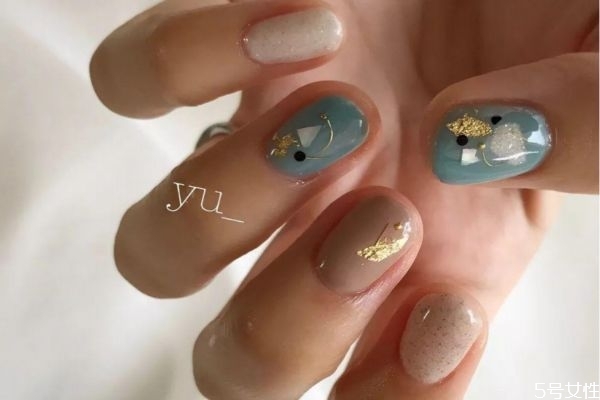 卸甲水和洗甲水有啥区别,卸甲水洗甲水的区别 卸甲水和洗甲水有啥区别,卸甲水洗甲水的区别