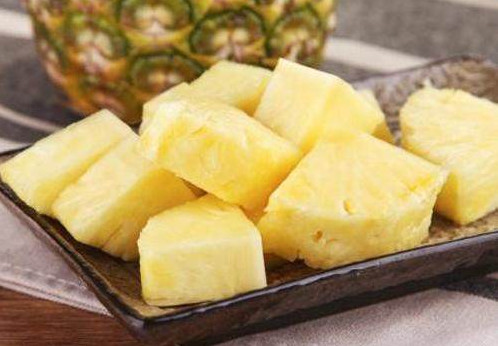 吃菠萝注意事项(吃菠萝要注意什么)
