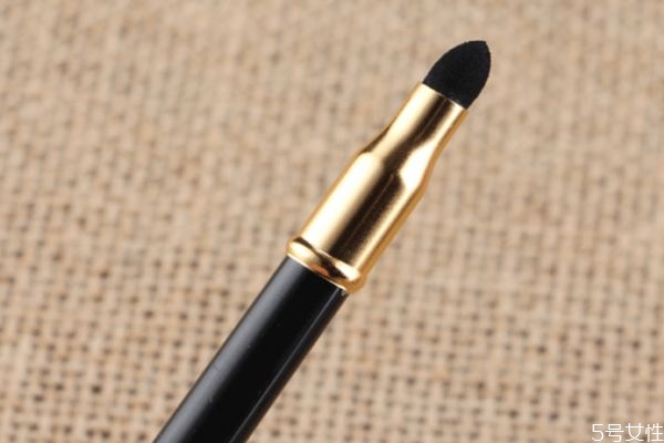 ★炒蛋开放式三明治(日式鸡蛋三明治) ★炒蛋开放式三明治(日式鸡蛋三明治)