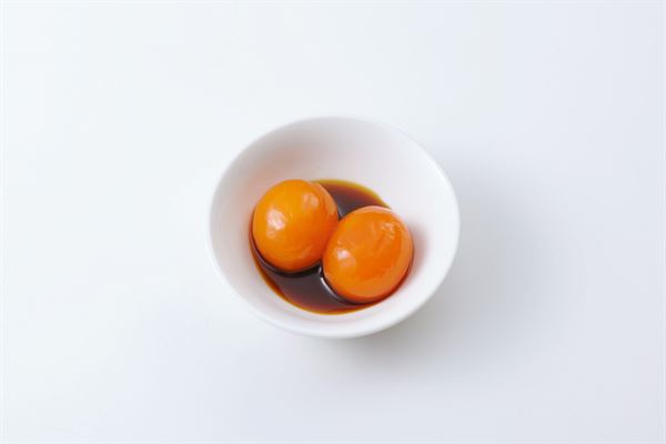 【冷冻蛋的简易腌渍法】(快速腌蛋的制作方法)