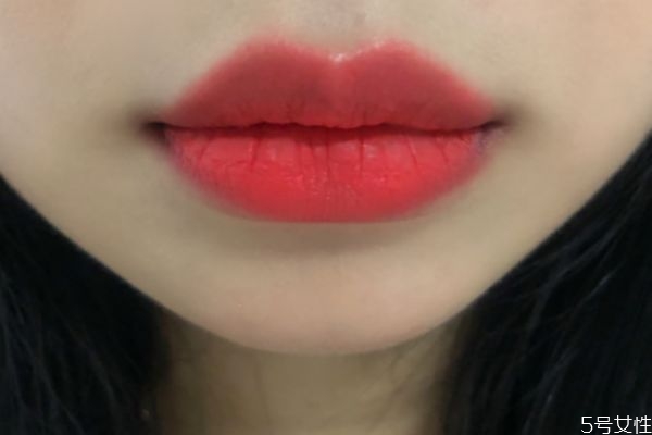 五十岁左右适合用什么护肤品(五十岁用什么护肤品)