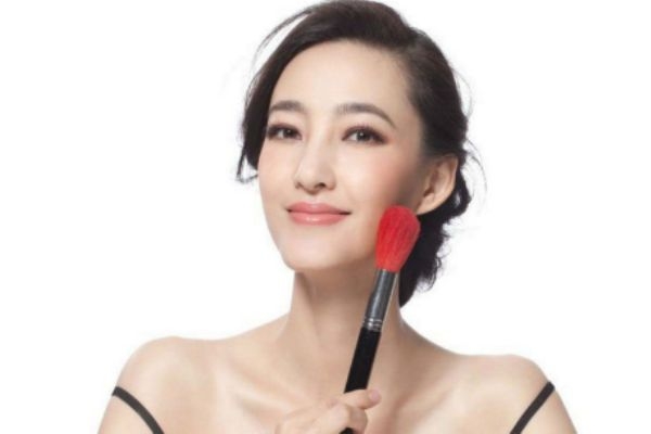 悦薇水乳日本专柜版药妆店版台湾等国际版有什么区别(悦薇水乳日本本土版和国际版)