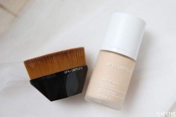 娇韵诗双萃精华多少钱(欧莱雅精华液多少钱)