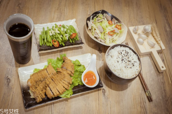 午餐吃红薯钙质吸收更好(吃红薯会影响钙的吸收吗)