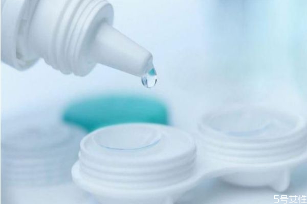 女性经常跷二郎腿多可怕(女人经常跷二郎腿会怎么样)