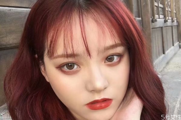 清明节送什么颜色的花比较好(送花送什么颜色的好) 清明节送什么颜色的花比较好(送花送什么颜色的好)