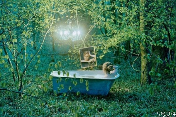 泡澡有什么注意事项(泡澡有什么注意事项)