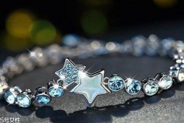 天蝎座和哪个星座最适合谈恋爱呢(天蝎座和什么星座最适合谈恋爱) 天蝎座和哪个星座最适合谈恋爱呢(天蝎座和什么星座最适合谈恋爱)