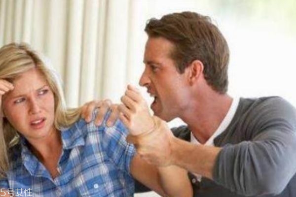 性别歧视患者(性别歧视问题)