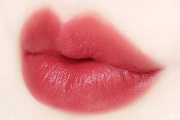 在家就可以练习的运动(在家里可以练的运动)