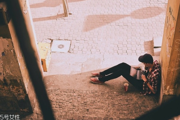 情商和智商的区别(情商和智商的区别在哪)