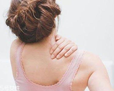 后背痛怎么办(后背痛怎么办快速缓解疼痛)