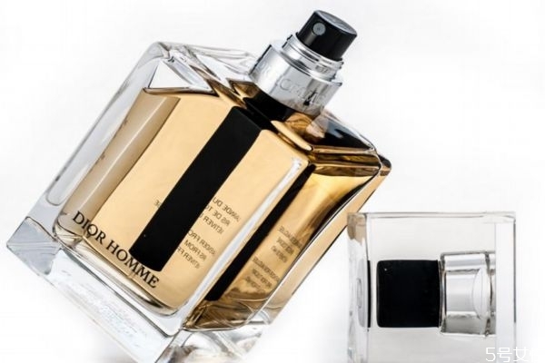 迪奥桀骜男士香水有几个版本,迪奥桀骜香水有哪几种