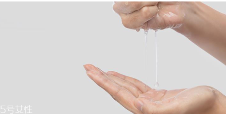 桦树汁的功效有哪些(桦树汁有什么功效) 桦树汁的功效有哪些(桦树汁有什么功效)