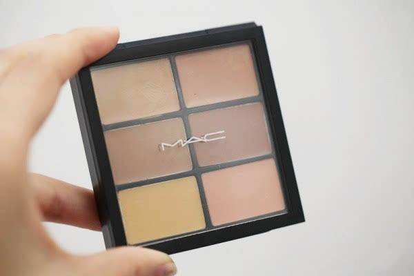 婴儿该怎么样睡才安全(新生儿睡得安稳窍门)