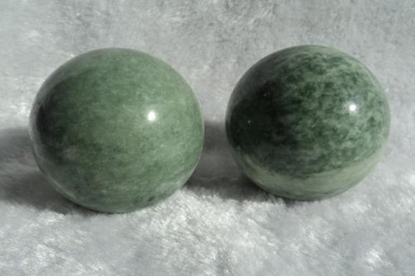 手玩健身球的保健作用(手玩健身球有什么好处) 手玩健身球的保健作用(手玩健身球有什么好处)